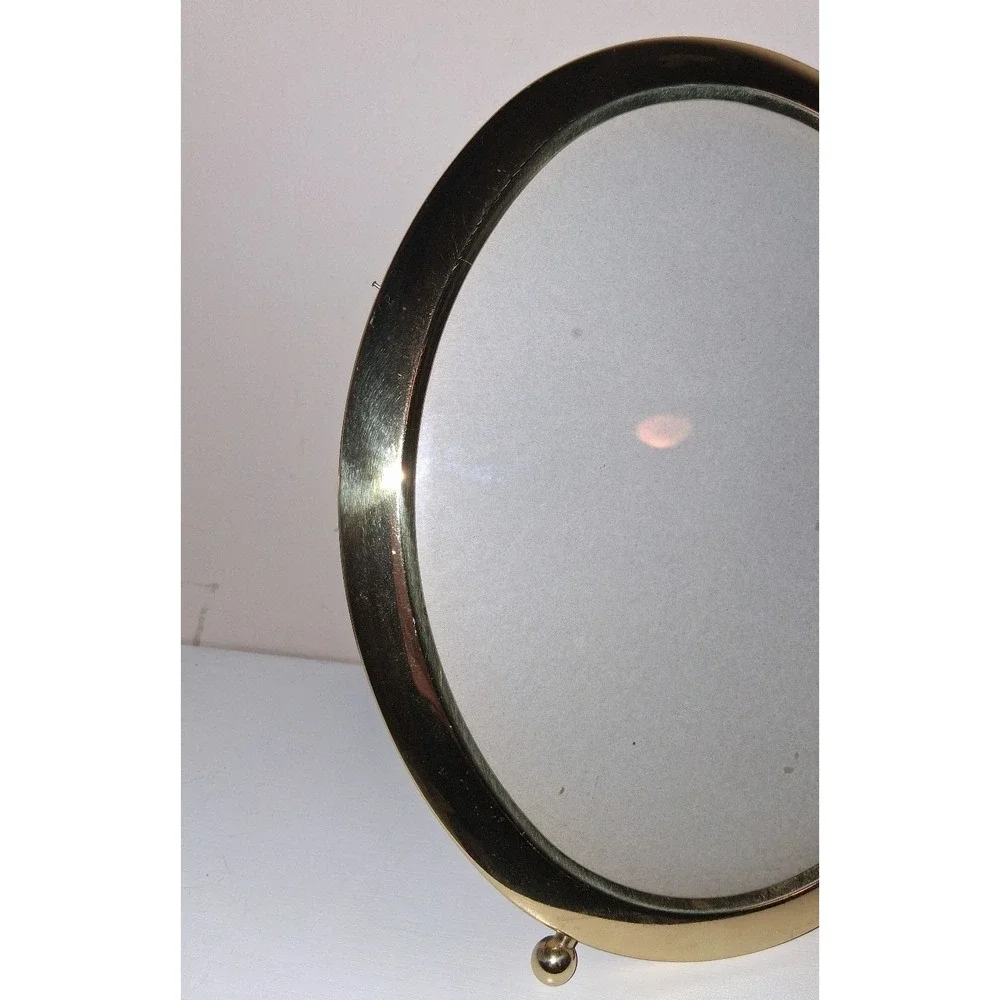Vintage Oval Brass Tone 8x10 Picture Frame Made in Korea Tabletop Wall Frame